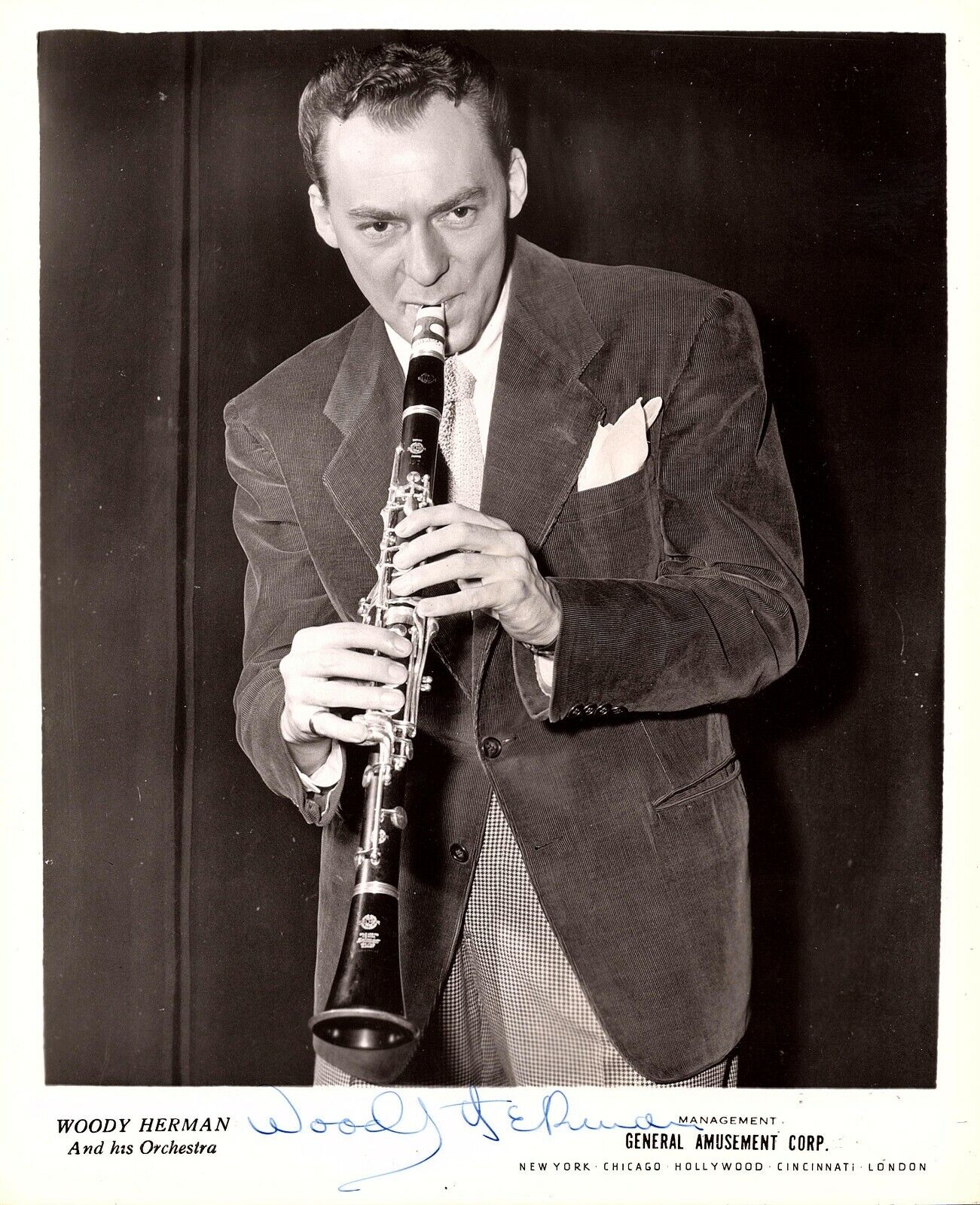 WOODY HERMAN Autographed SIGNED 8x10 Photo Poster painting Clarinetist BANDLEADER JAZZ 1946