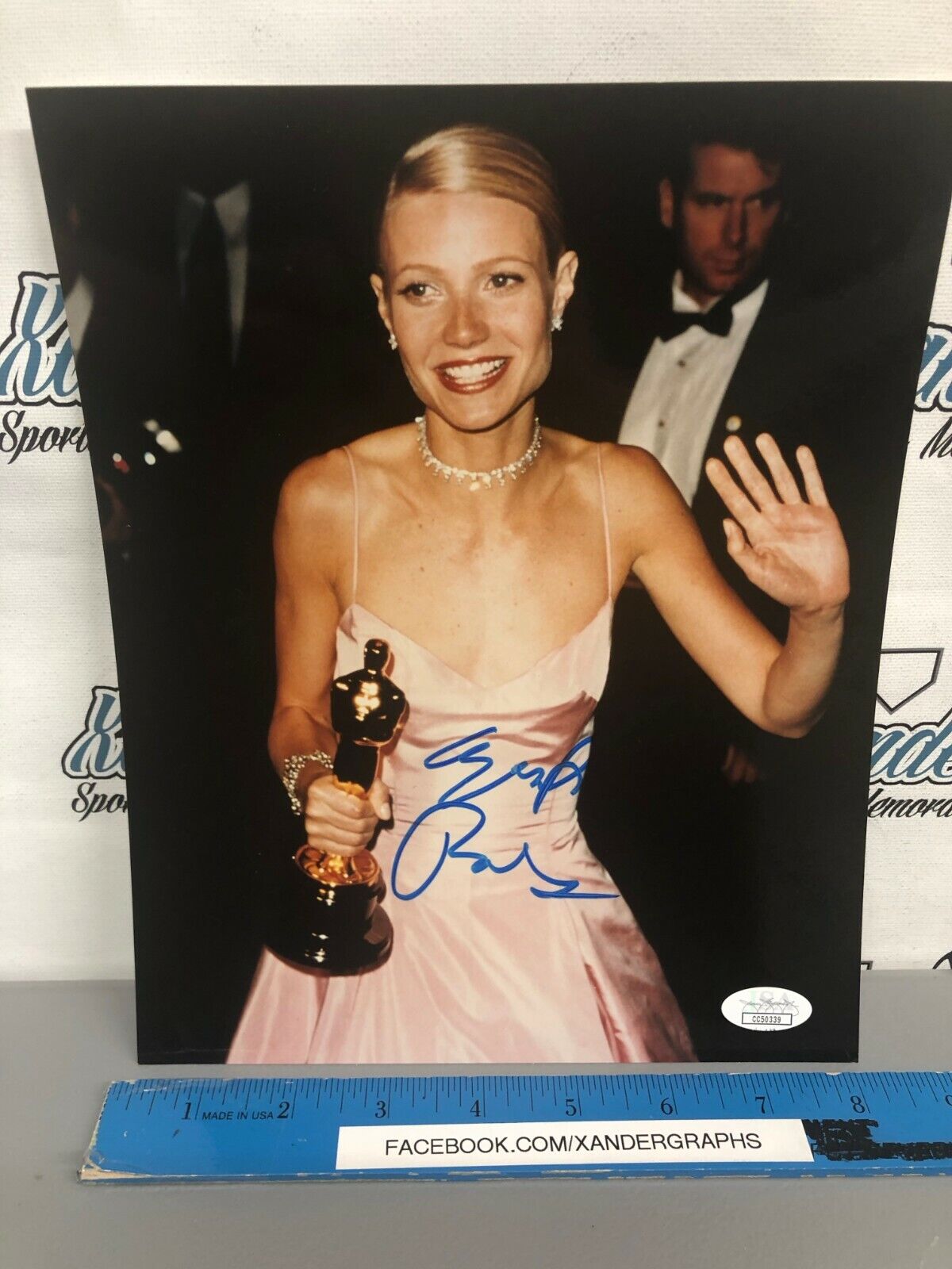 GWYNETH PALTROW PEPPER POTTS IRON MAN SIGNED AUTOGRAPHED 8x10 Photo Poster painting JSA COA