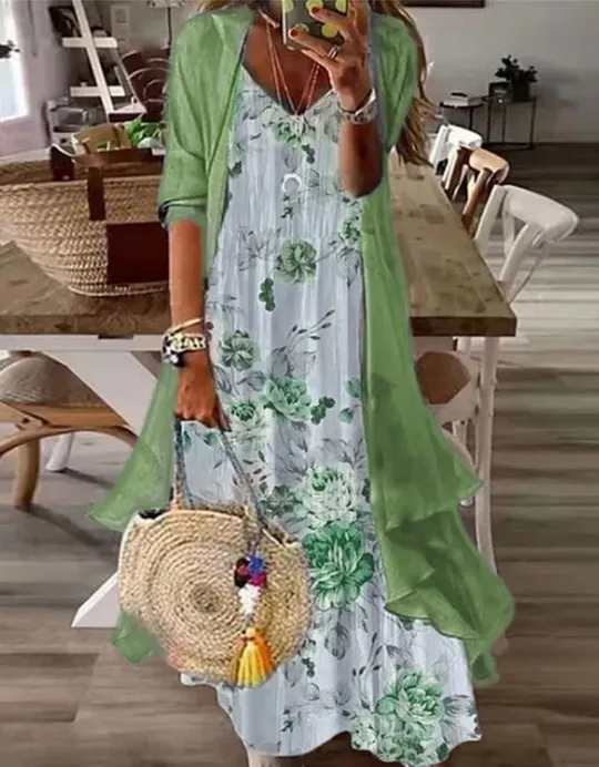 Holiday Dresses & Vacation Dresses For Mature Older Women Over 40, 50, 60,  70