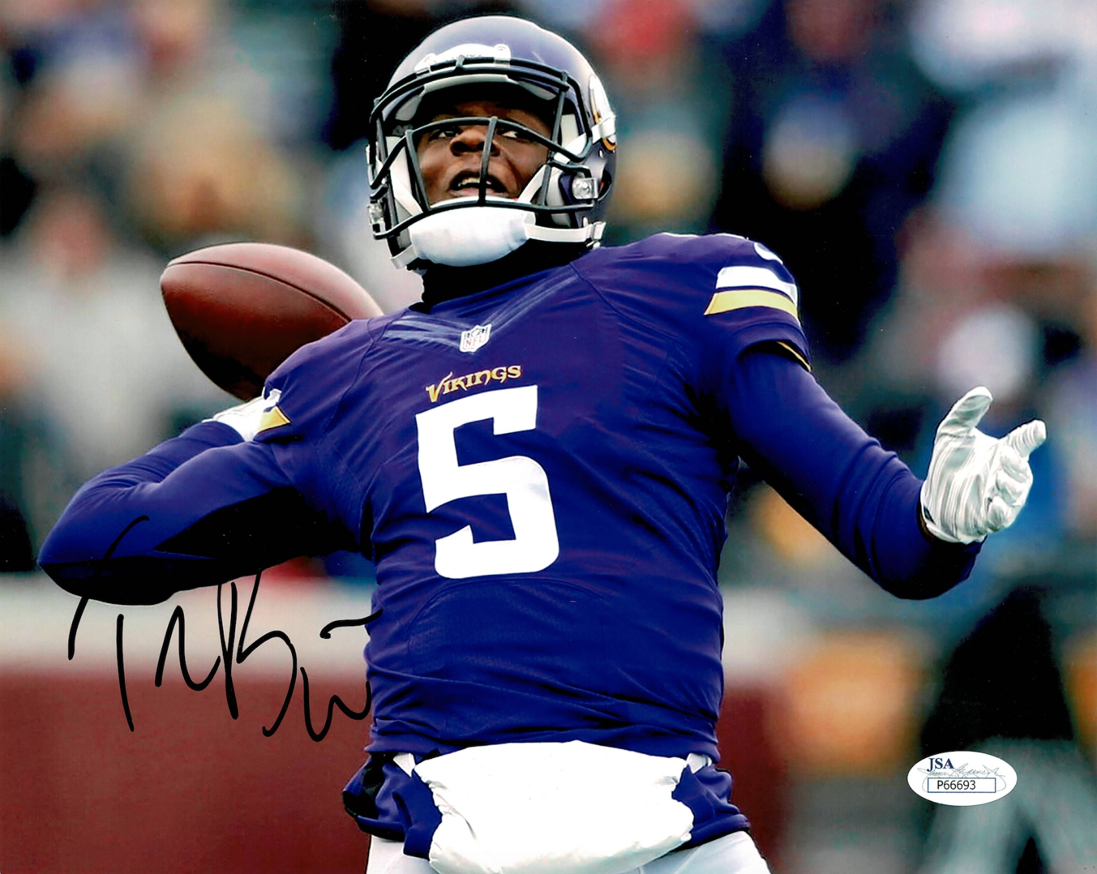 Teddy Bridgewater signed autographed 8x10 Photo Poster painting! RARE! AMCo Authenticated! 13810