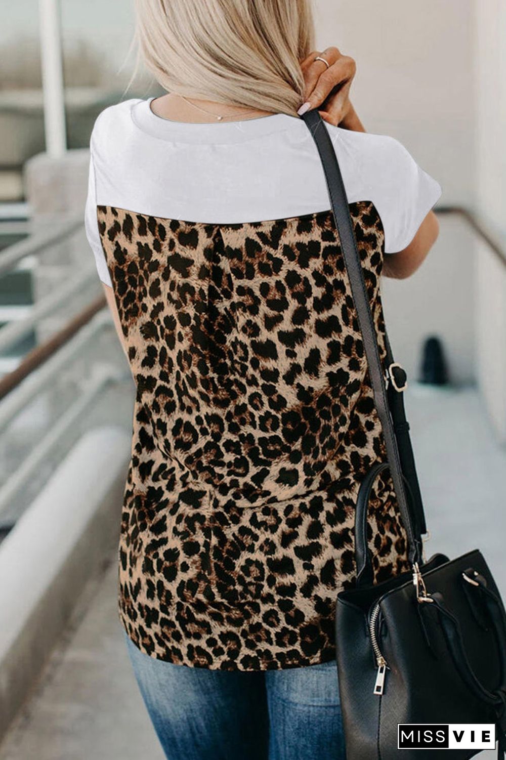 Printed Irregular V-Neck Pocket T-Shirt