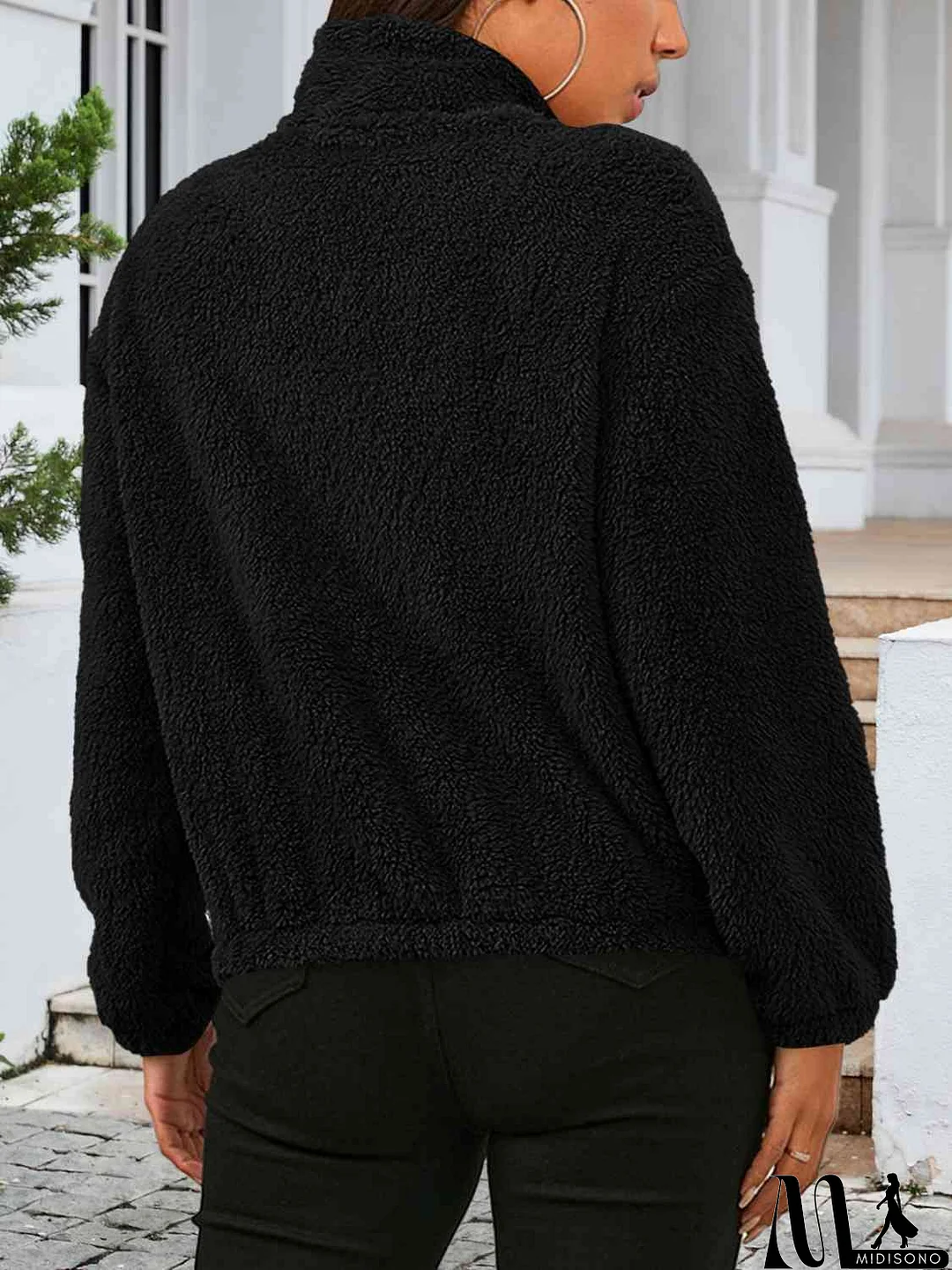 MidiSono - Effortless and Classy Jacket