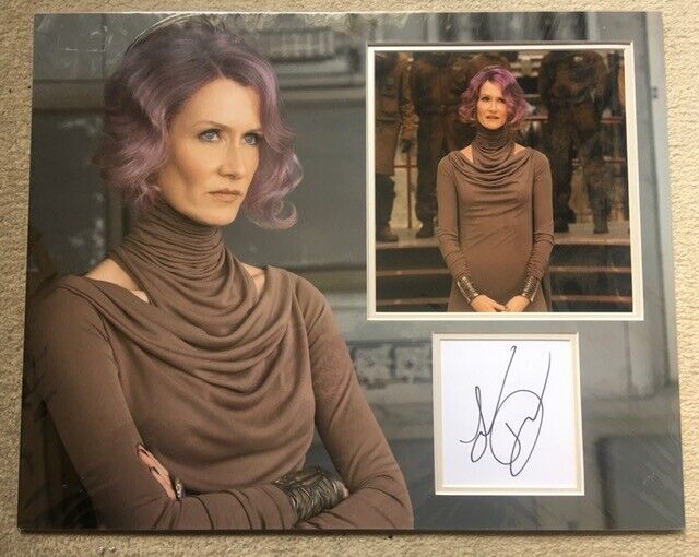 LAURA DERN SIGNED STAR WARS Photo Poster painting MOUNT UACC REG 242