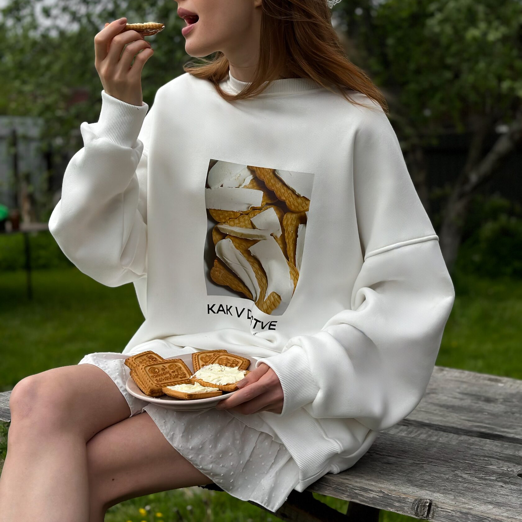 Women's Oversized, Loose, Comfortable Zucchini Print Sweatshirt