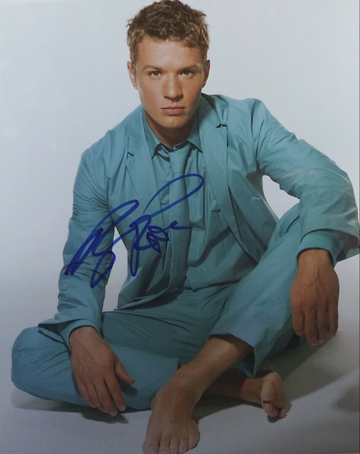 Ryan Phillippe signed 8 x 10