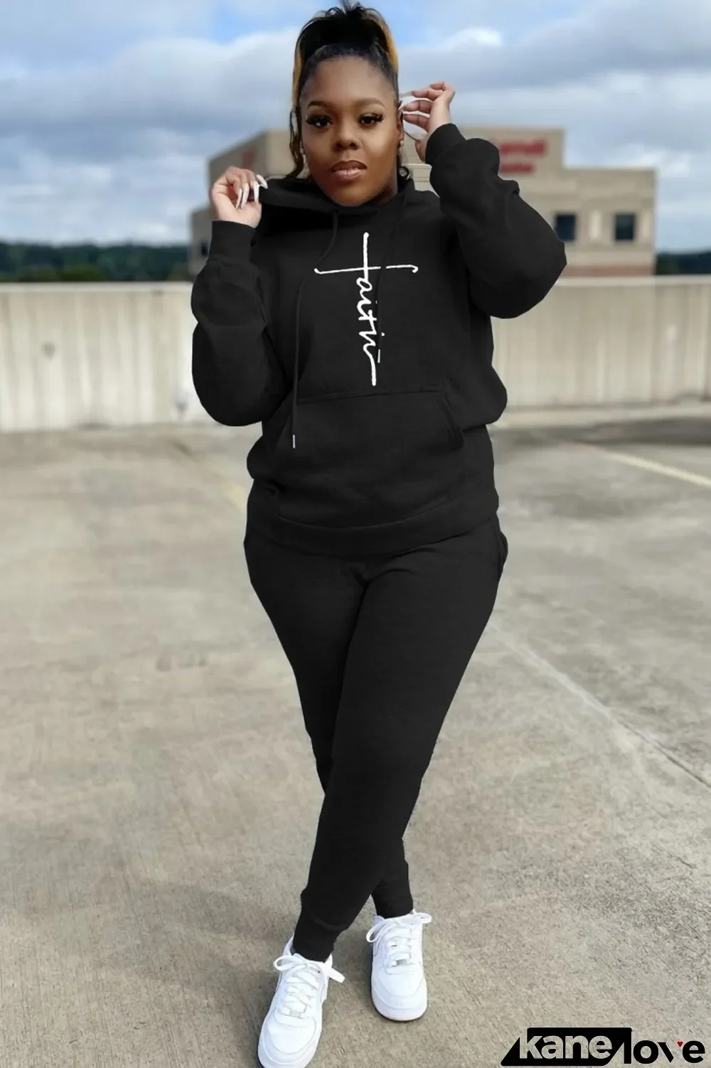 Winter Plus Size Black Printed Pocket Long Sleeve Hoodies and Sweapants Two Piece Set Wholesale Jogger Suit