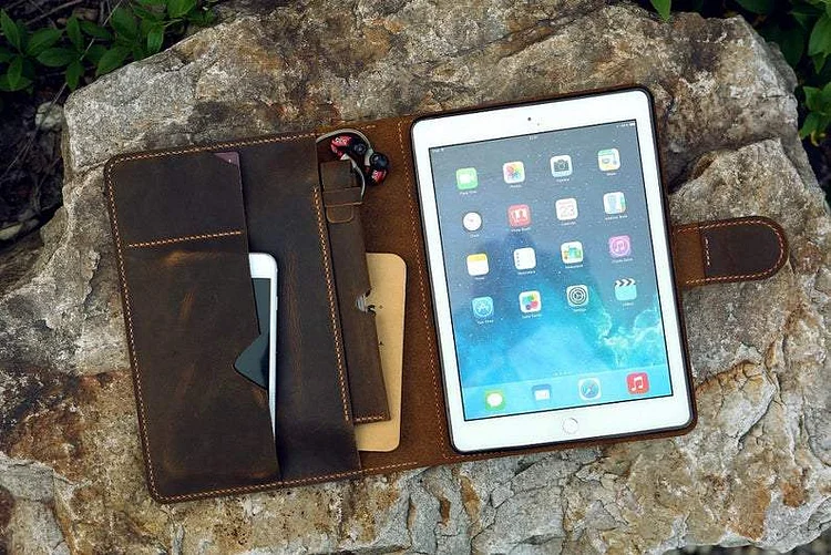 Vintage distressed leather iPad stand cover for 2020 new iPad Pro 11 12.9 Leather iPad organizer case for iPad Air 4 3 10.5 9.7