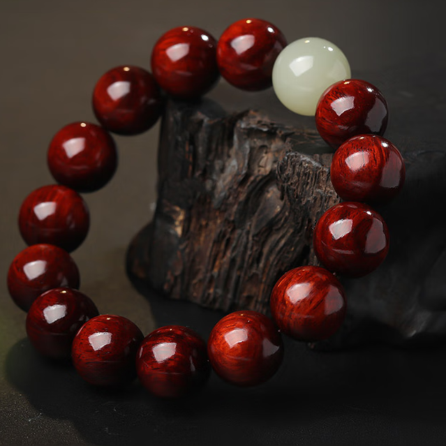 High Standard Exquisite Red Sandalwood and Hetian Jade Bracelet for Men and Women - Crafted with Precision and Elegance