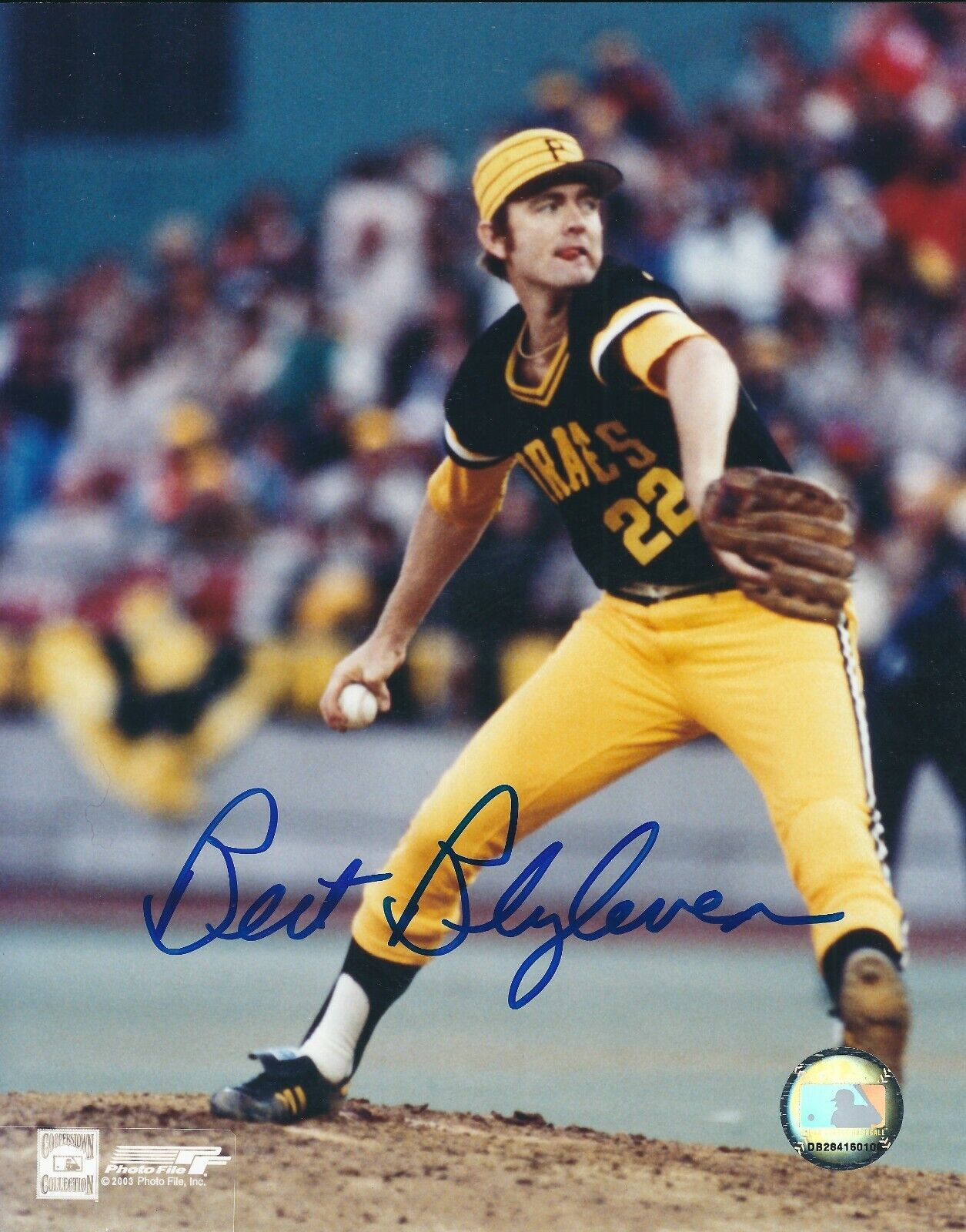 Signed 8x10 Bert Blyleven Pittsburgh Pirates Autographed Photo Poster painting - COA