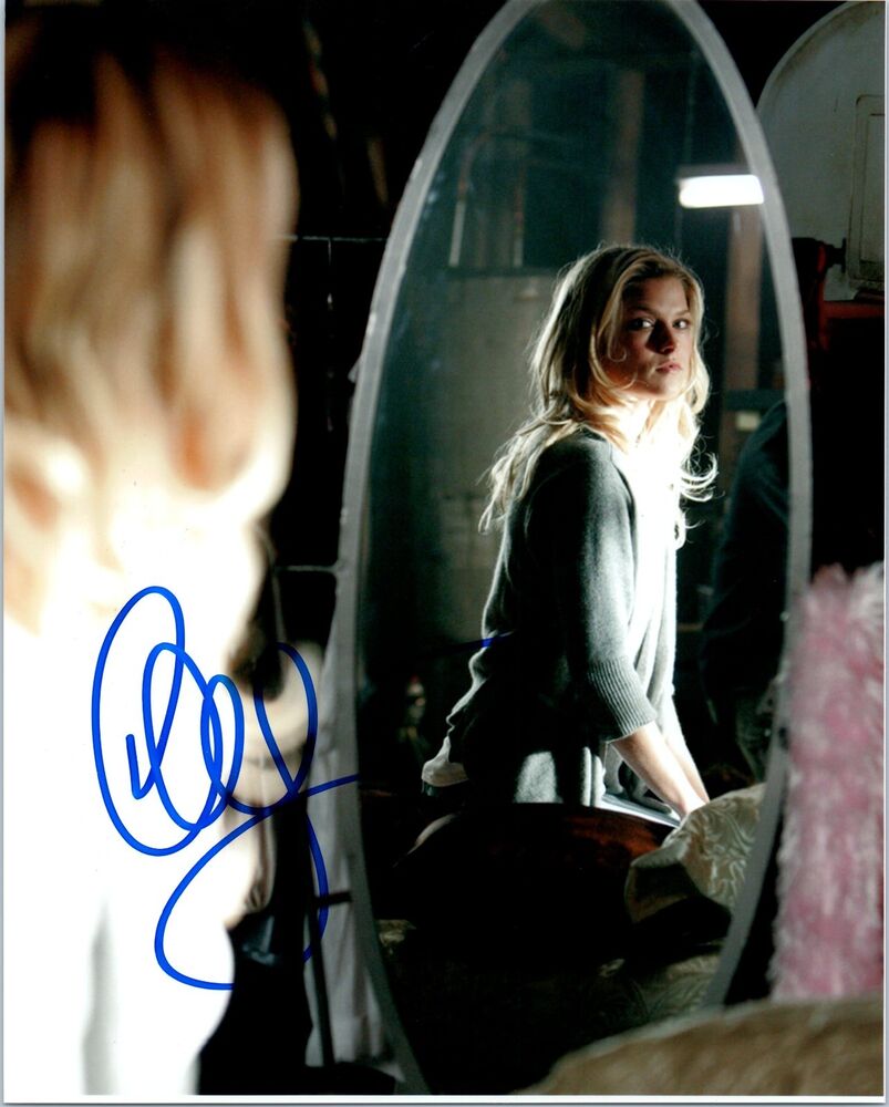 ALI LARTER Signed Autographed 'OBSESSED' RESIDENT EVIL 8X10 Photo Poster painting B