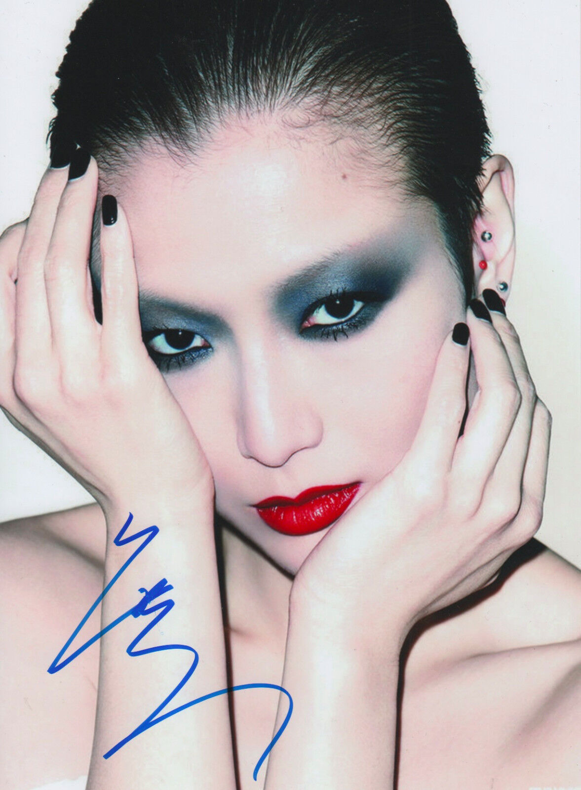 Sammi Cheng signed 8x12 inch Photo Poster painting autograph