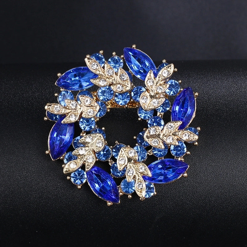 Korean Style Pin Flower Alloy Plating Rhinestones Women’S Brooches