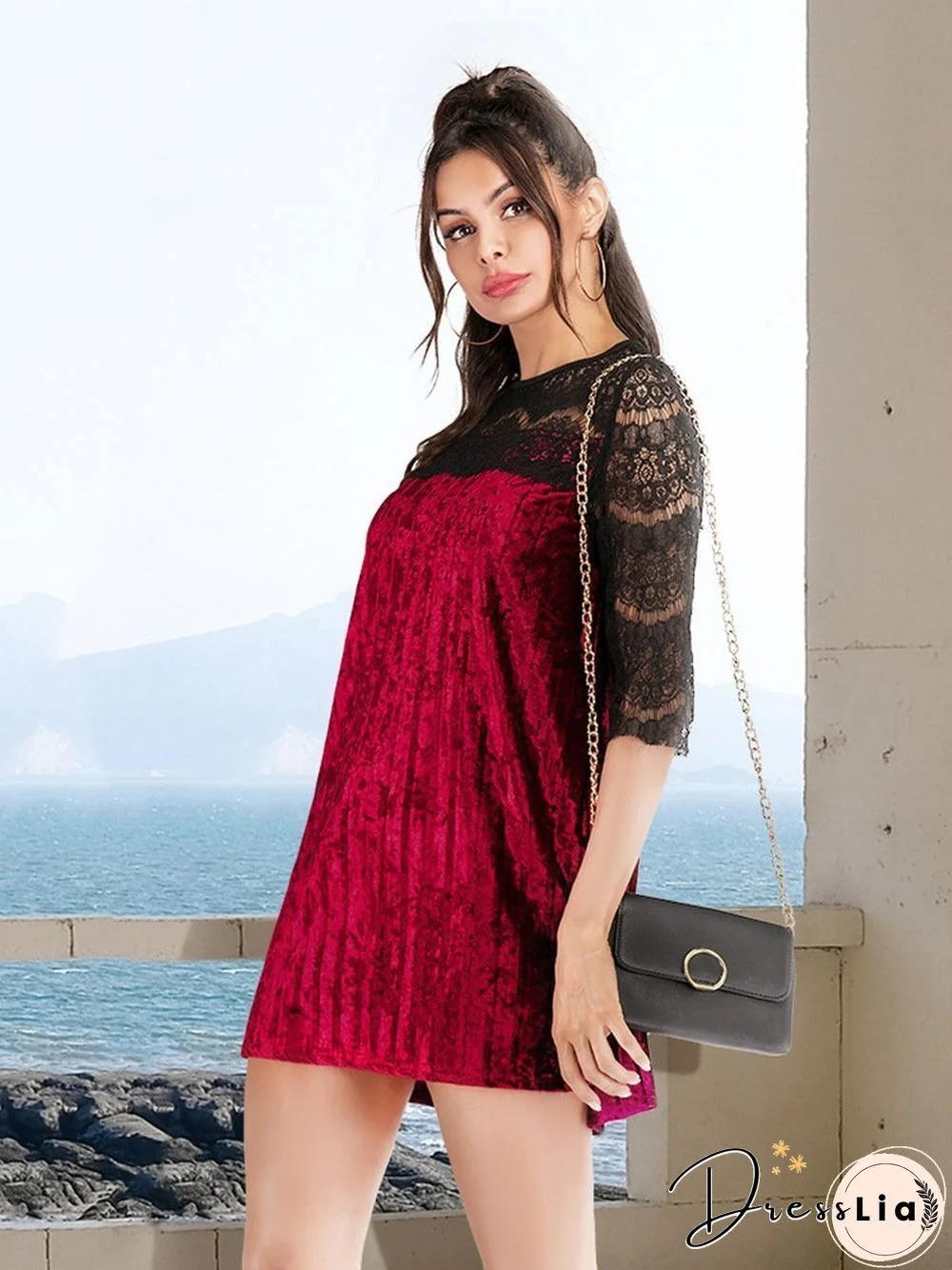 Round Neck Lace Hollow Valvet Shift Dress