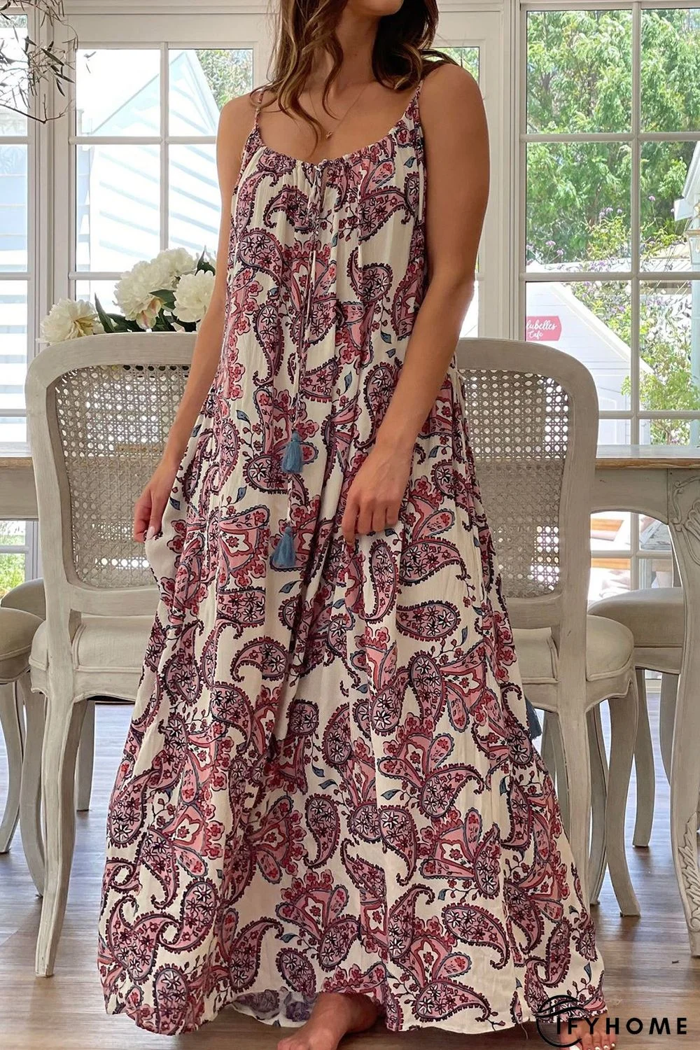 White Boho Paisley Print Spaghetti Straps Maxi Dress | IFYHOME