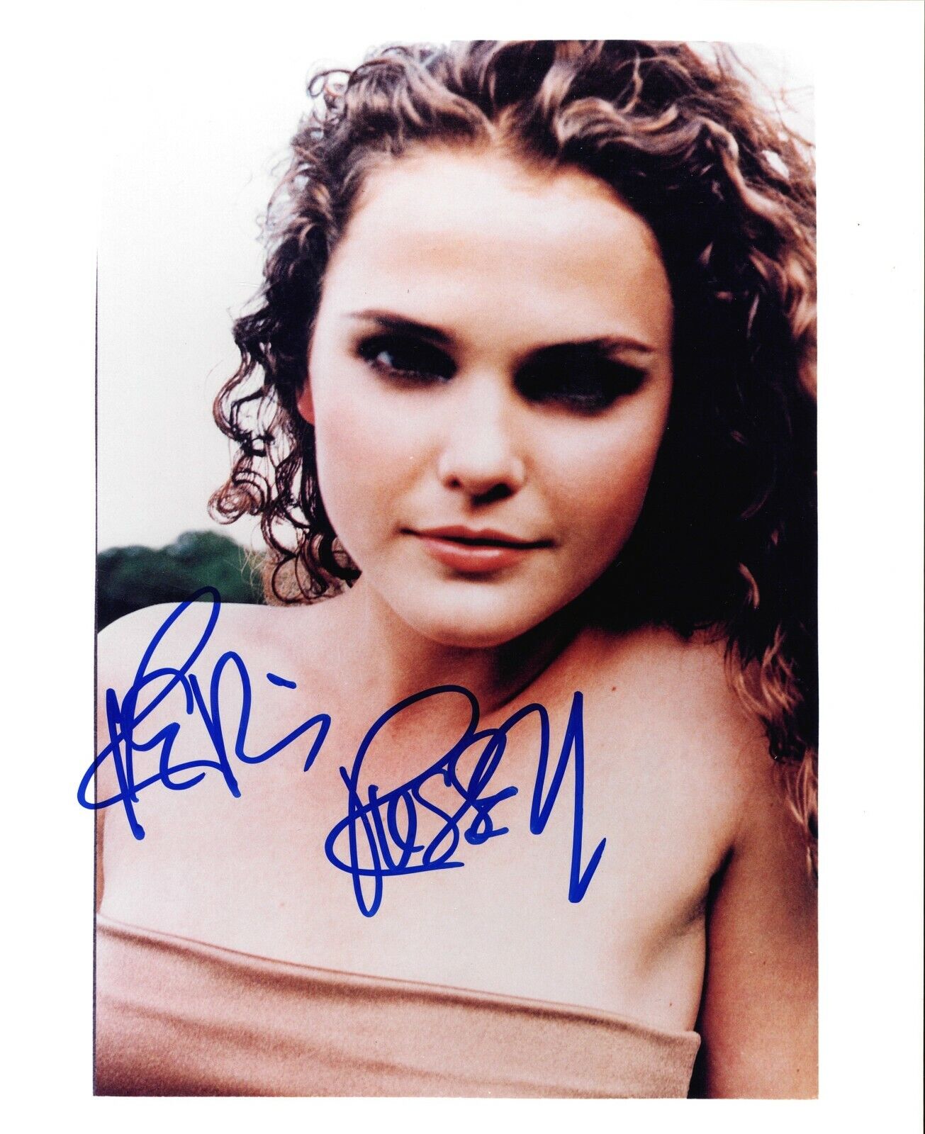 KERI RUSSELL AUTOGRAPHED SIGNED 8X10 PUBLICITY Photo Poster painting STRAPLESS TOP WITH COA