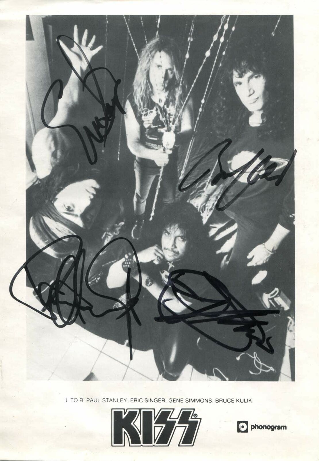 Kiss ROCK BAND autographs, signed publicity Photo Poster painting