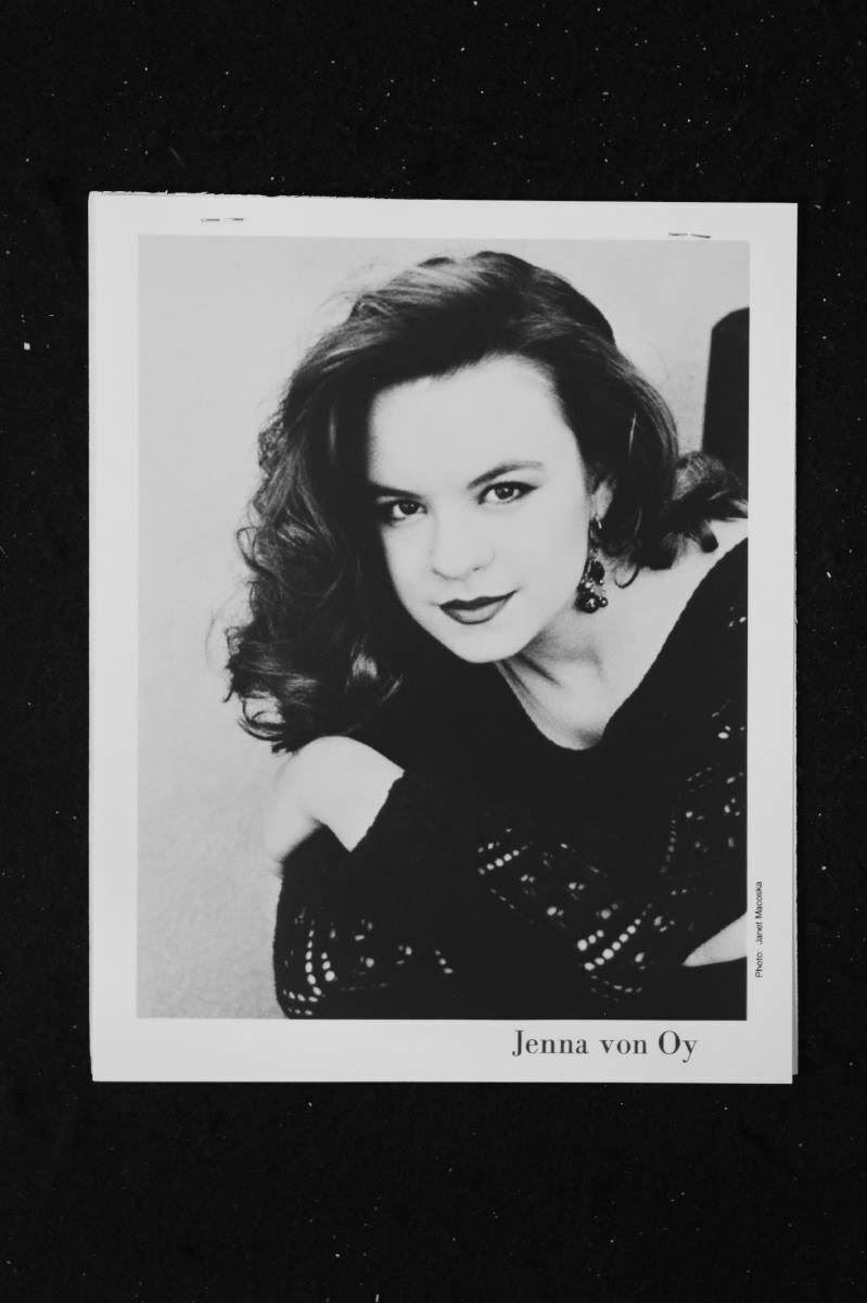 Jenna Von Oy - 8x10 Headshot Photo Poster painting w/ Resume - Blossom