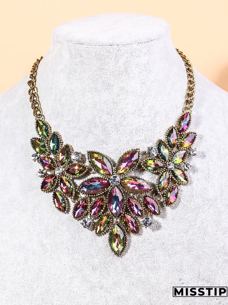 Gemstone Decor Necklace