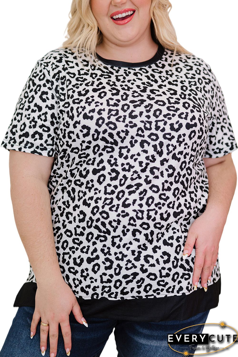 White Leopard Print Round Neck T-shirt with Slits
