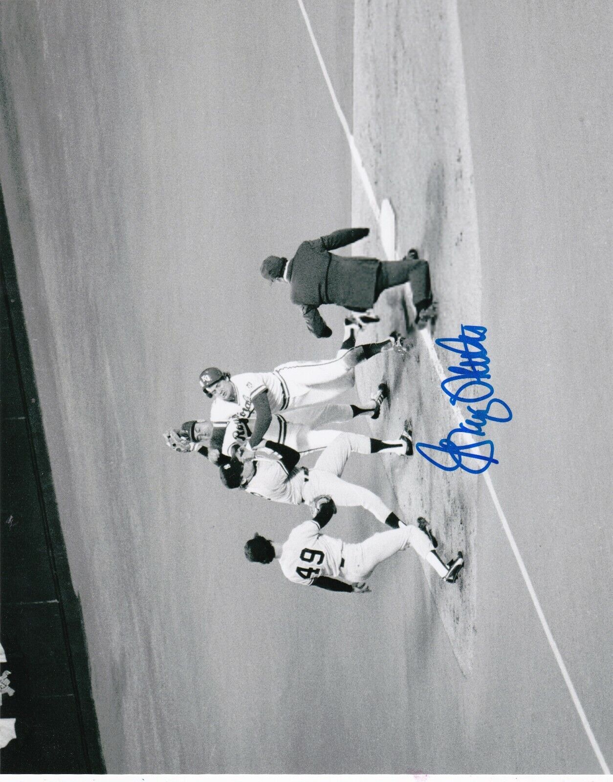 GRAIG NETTLES NEW YORK YANKEES GEORGE BRETT FIGHT ACTION SIGNED 8x10