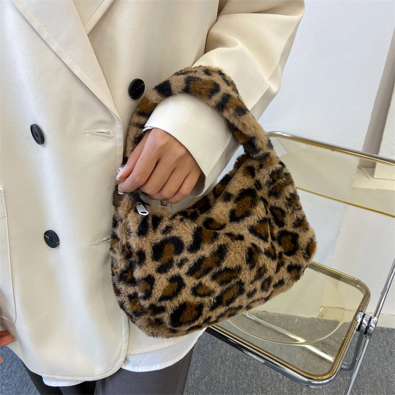 Women’s Small Plush Leopard Vintage Style Classic Style Dumpling Shape Zipper Handbag