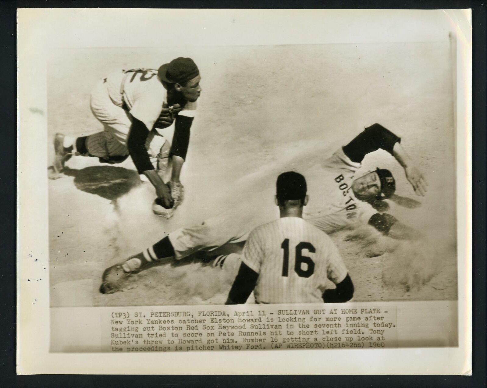 Elston Howard play at plate 1960 Press Photo Poster painting Yankees Haywood Sullivan Red Sox