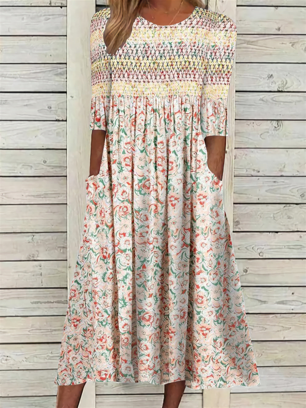 Women Half Sleeve V-neck Solid Color Dress