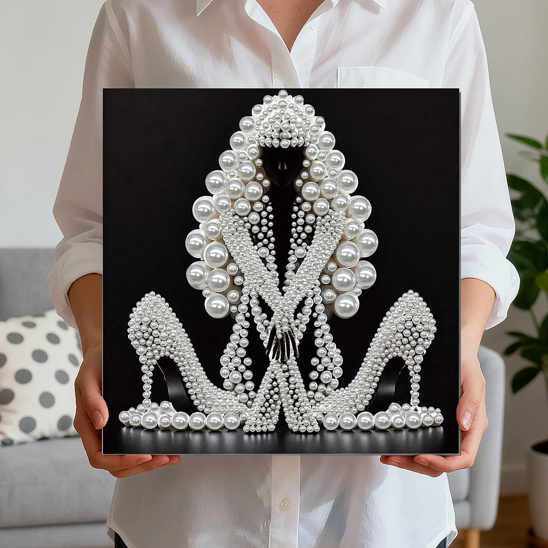 Elegant Lady - DIY Pearl Diamond Art Kit With Frame 30*30cm