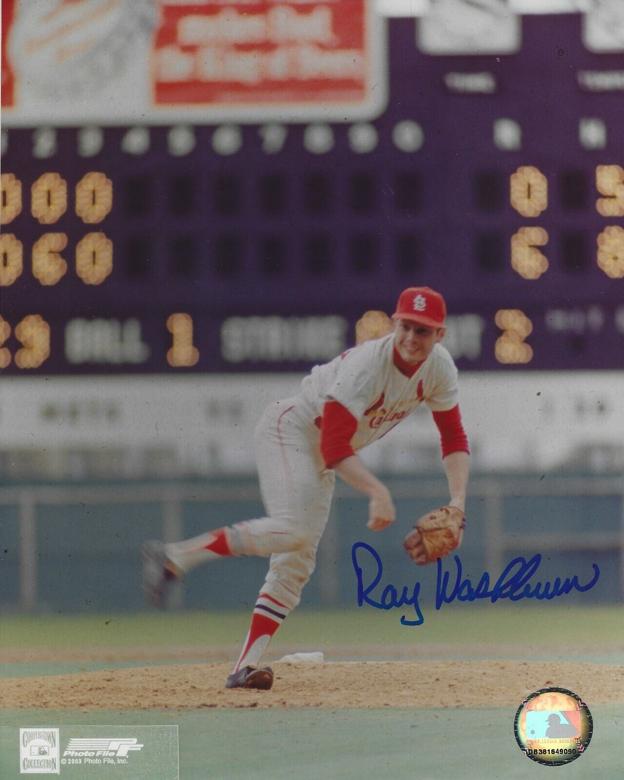 Autographed RAY WASHBURN 8x10 St. Louis Cardinals Photo Poster painting w/COA