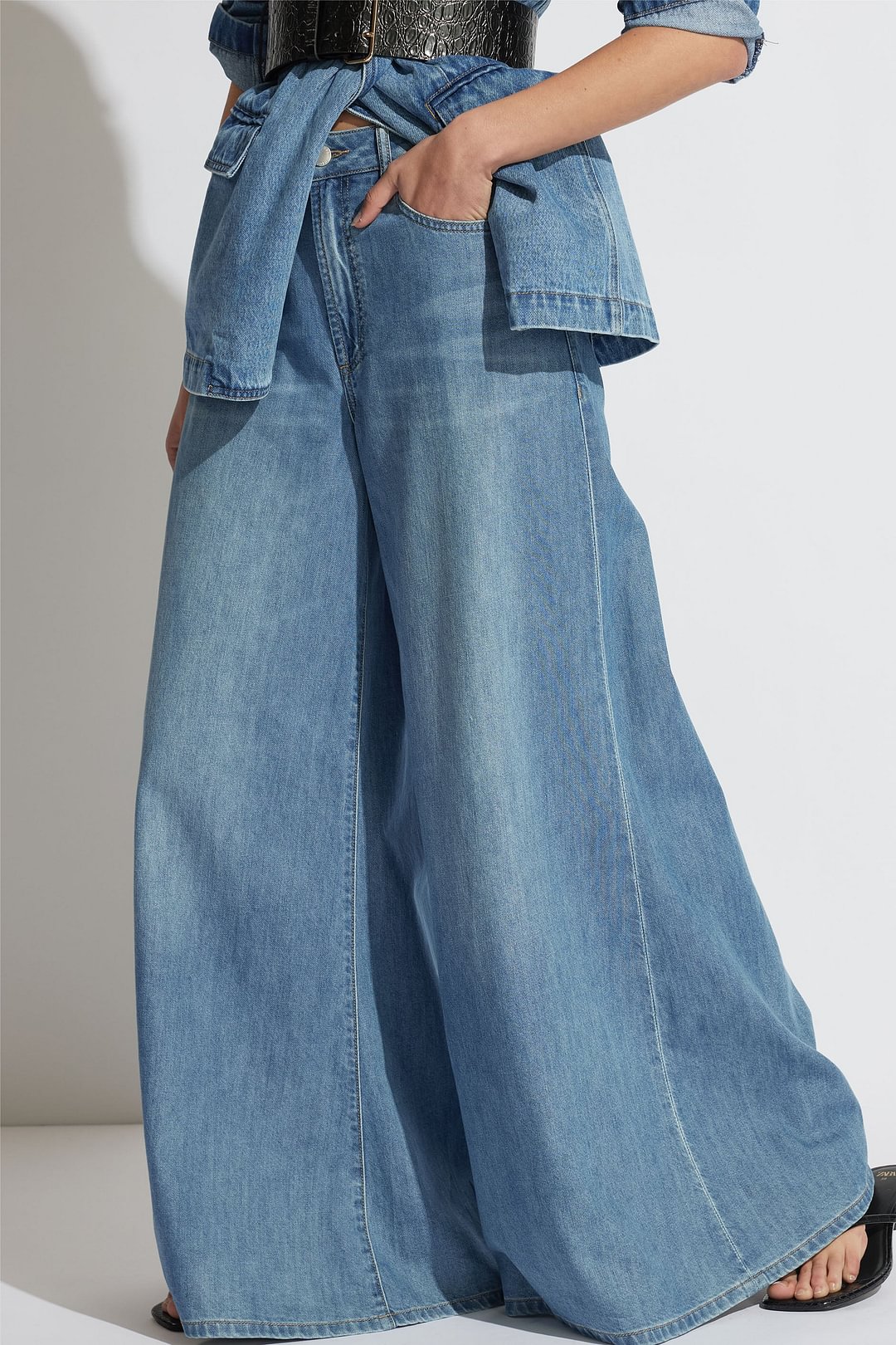 wide-leg jeans