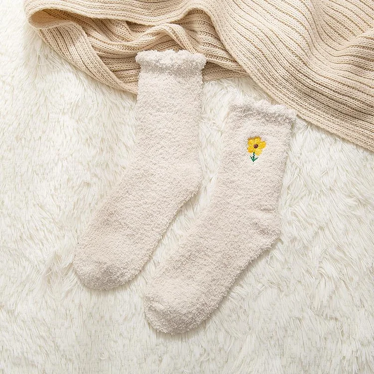 Floret Embroidery Floor Socks