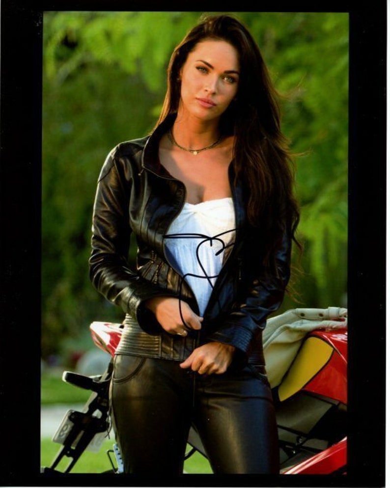 Megan fox signed autographed transformers mikaela banes Photo Poster painting