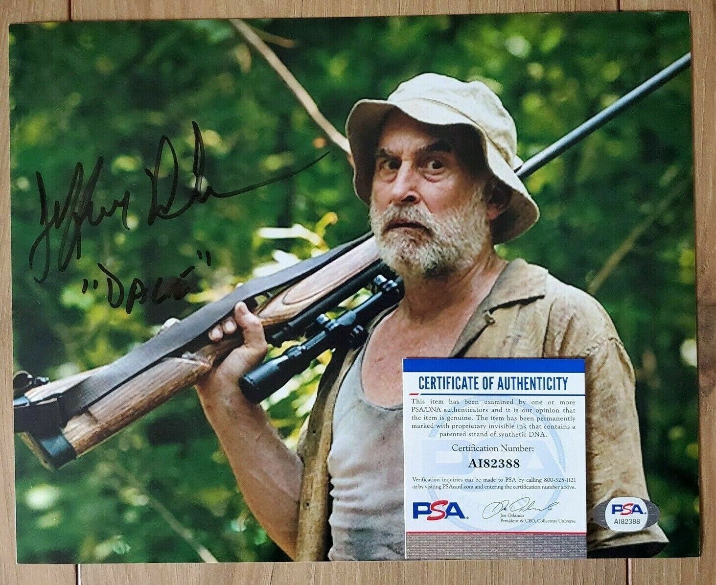 Jeffrey DeMunn signed The Walking Dead Dale 8x10 autographed Photo Poster painting PSA COA