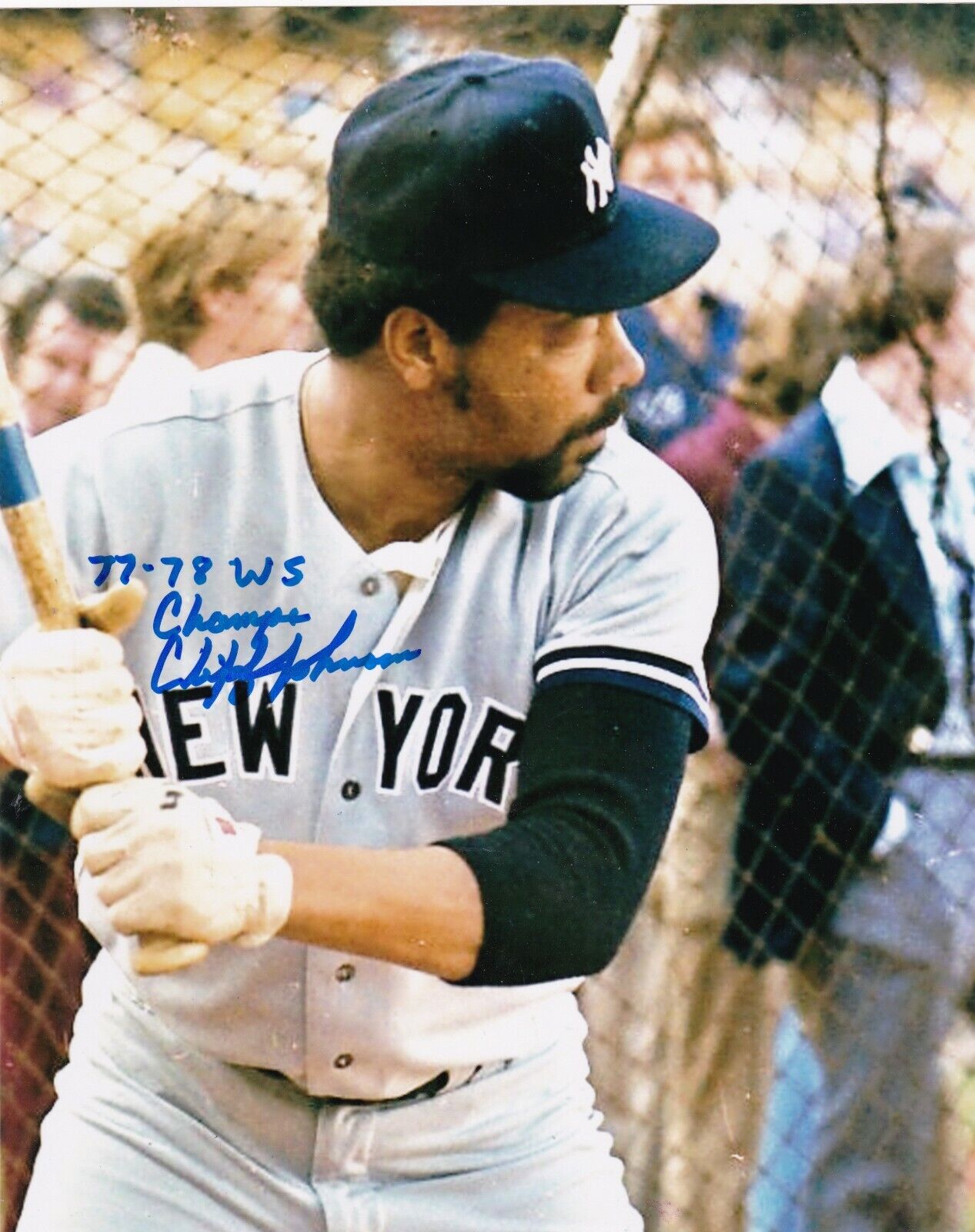 CLIFF JOHNSON NEW YORK YANKEES 1977,78 WS CHAMPS ACTION SIGNED 8x10