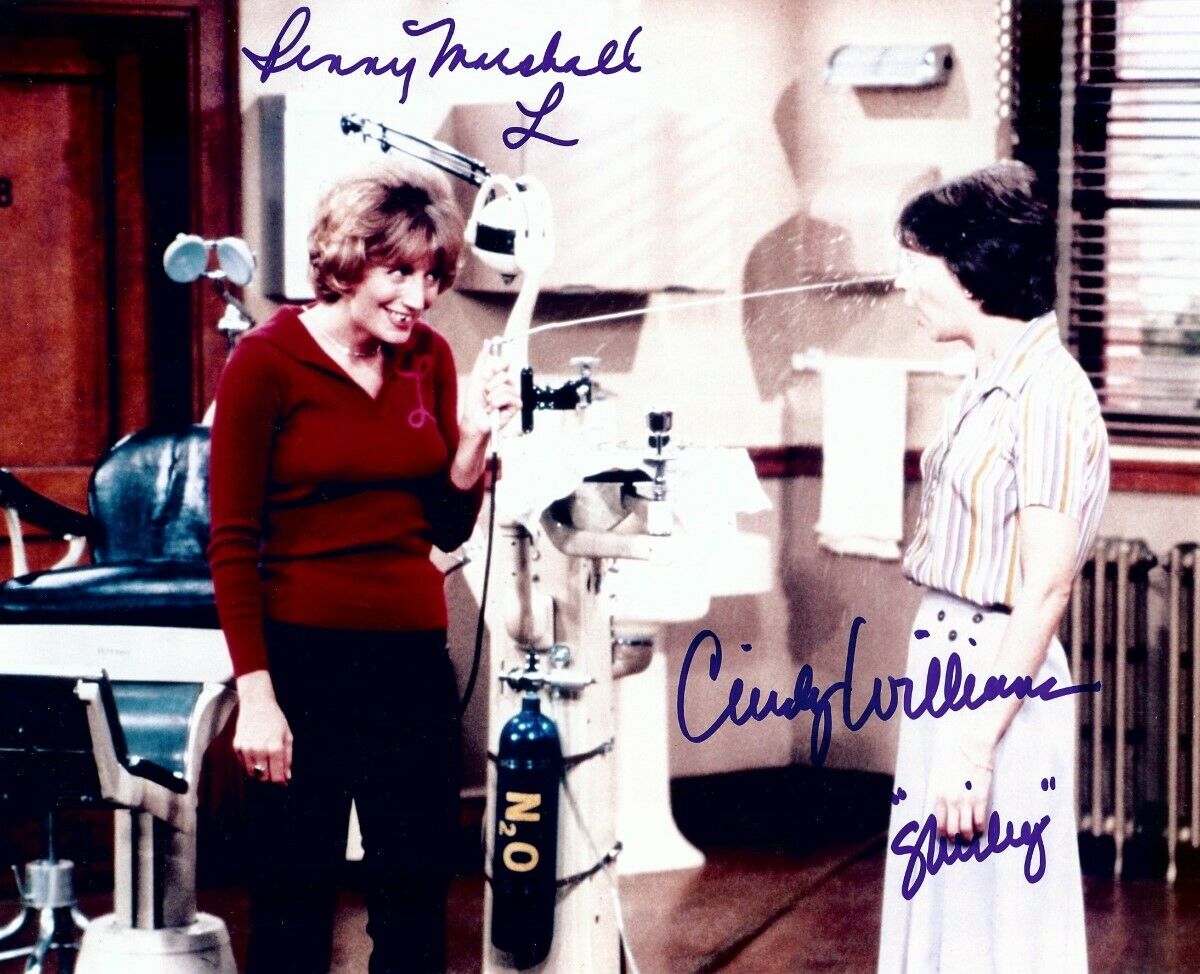 Penny Marshall Cindy Williams Signed 8X10 Photo Poster painting Laverne & Shirley Dentist JSA