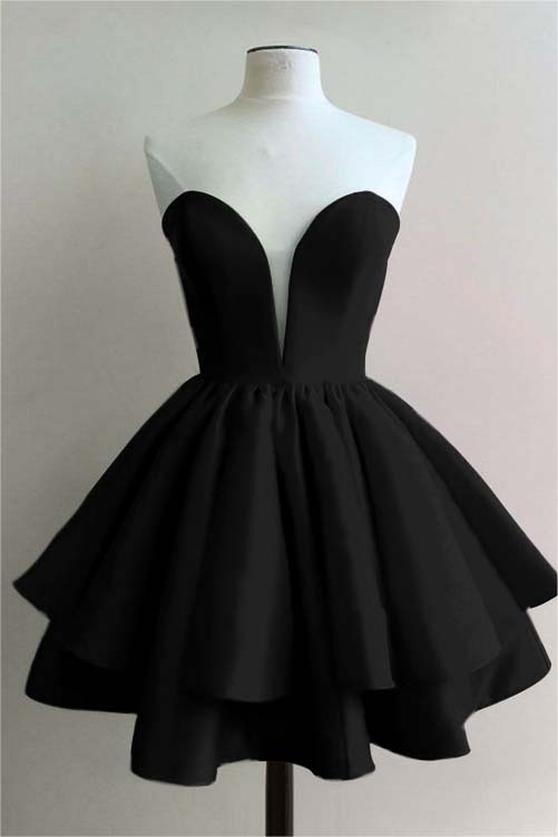 Glamorous Satin Sleeveless Sweetheart Short Homecoming Dress with Ruffles