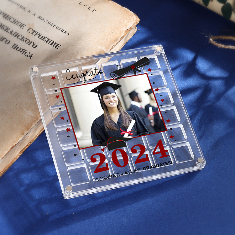 Personalized Acrylic Graduation Gift, Customized Photo、Date and Text Acrylic Ornament Gift For Her/Him