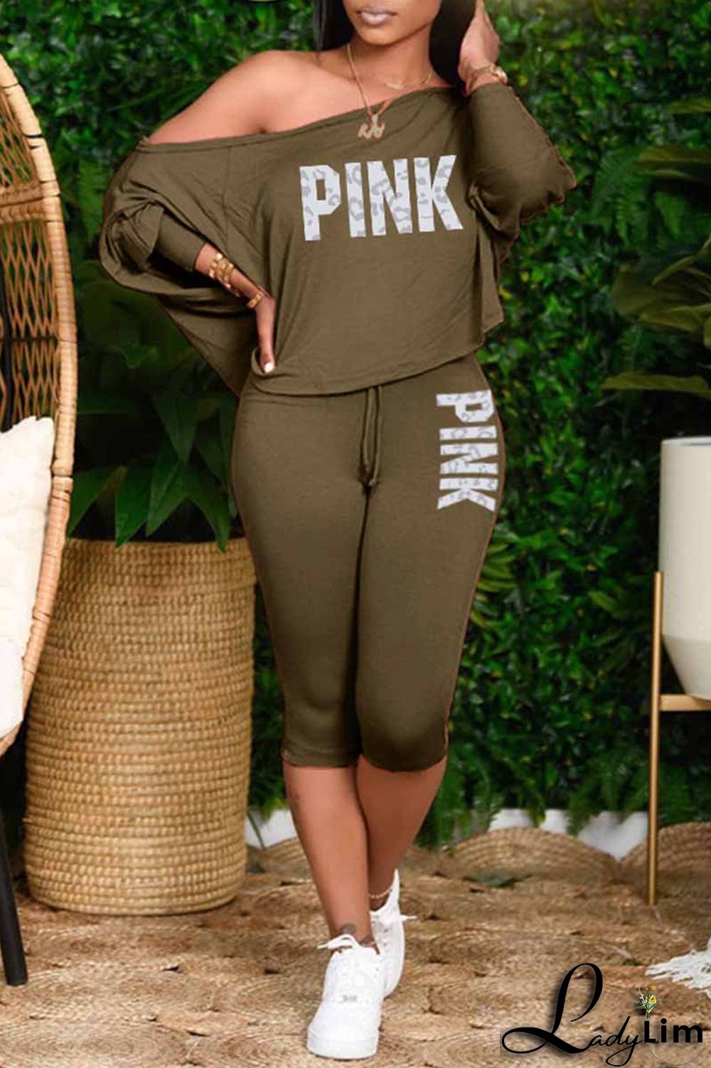 Pink Fashion Casual Letter Print Basic Oblique Collar Long Sleeve Two Pieces