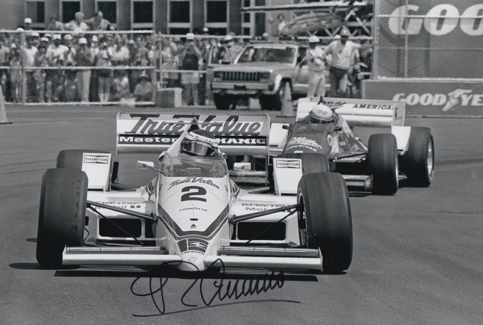 Roberto Guerrero Hand Signed 12x8 Photo Poster painting - F1 Autograph - Formula 1 1.