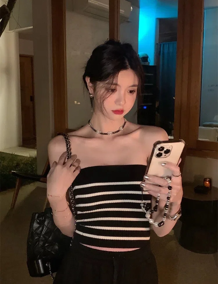 Uveng Uveng Straps With Breasts Outside The Back Wear Hottie Slings Design Feel Summer Striped Knitted Ice Silk Vest Woman