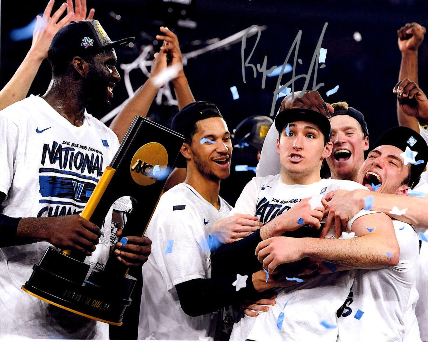 Ryan Arcidiacono Autograph Signed Photo Poster painting 8x10 Villanova Wildcats 2016 Champs COA