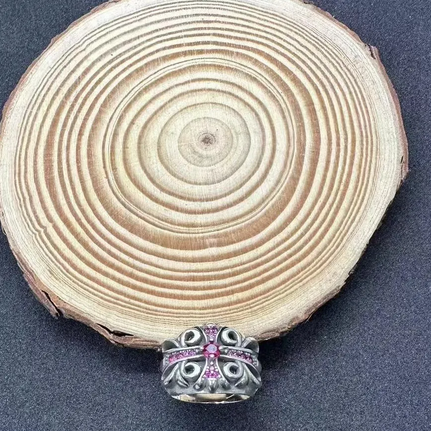 CH punk ring diamond-encrusted queen guardian couple to ring retro old.