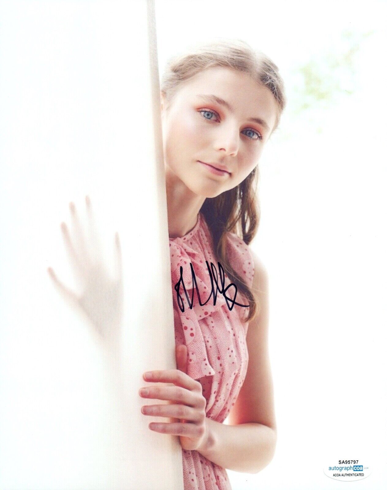 Thomasin McKenzie Signed Autograph 8x10 Photo Poster painting Leave No Trace Jojo Rabbit ACOA