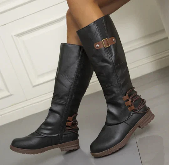 Elegant and detailed supportive Boots