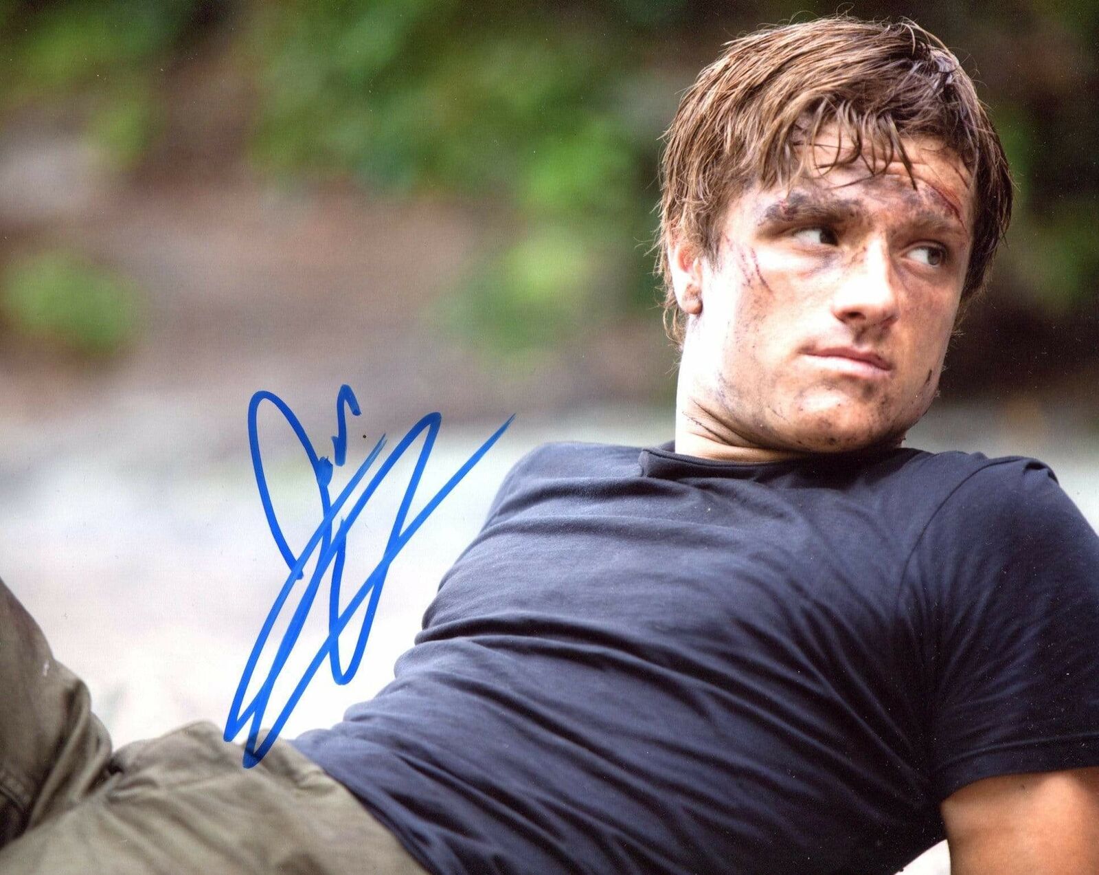 Josh Hutcherson ACTOR autograph, In Person signed Photo Poster painting