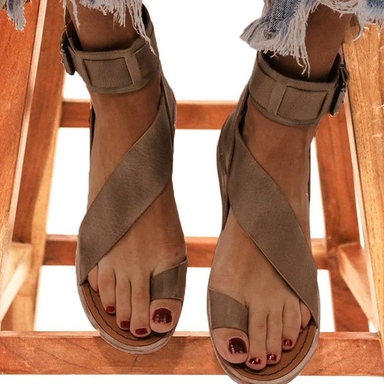 Women Flat Heel Solid Color Hollow Out Sandals