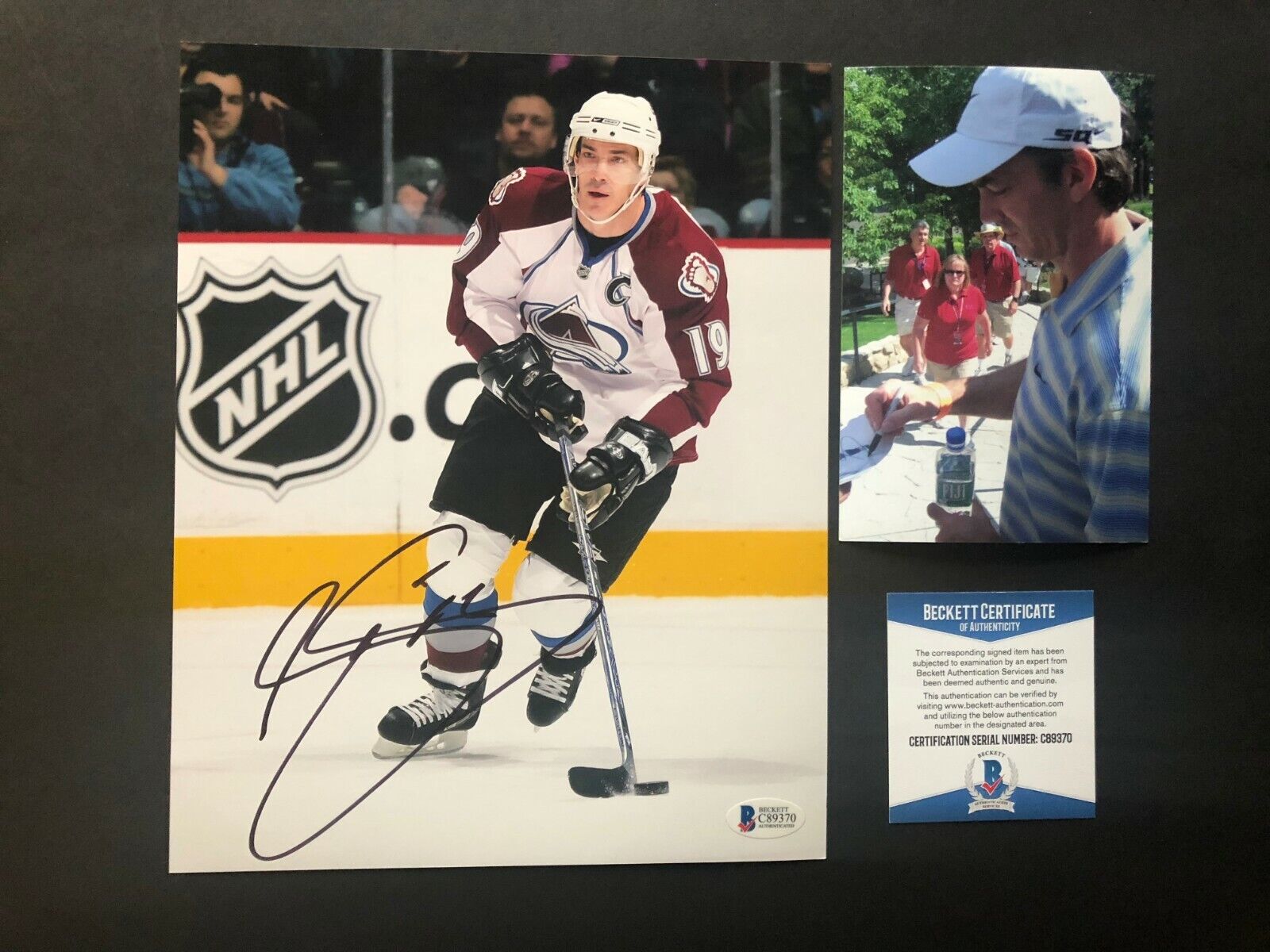 Joe Sakic Hot signed autographed Avalanche 8x10 Photo Poster painting Beckett BAS coa