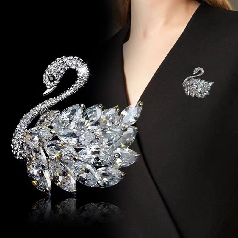 Swan Brooch High-end High-grade Sense Niche Xiaoxiang Vintage Corsage Korean Style Anti-exposure Pin Clothing Accessories