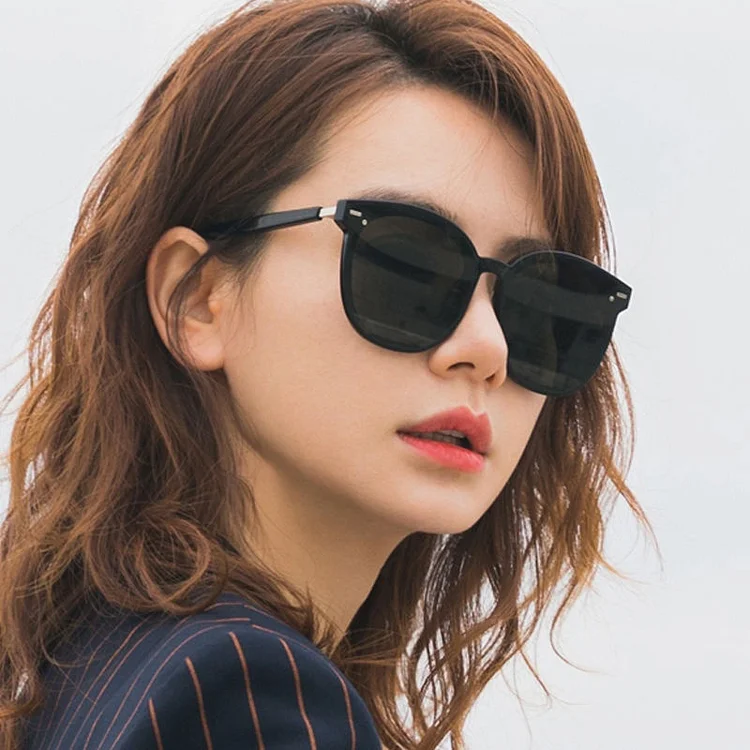 Kakacloud 2025 New fashion Brand Designer Cat Eye Sunglasses Women men Luxury Sun Glasses Classic Retro Outdoor unisex round sunglasses