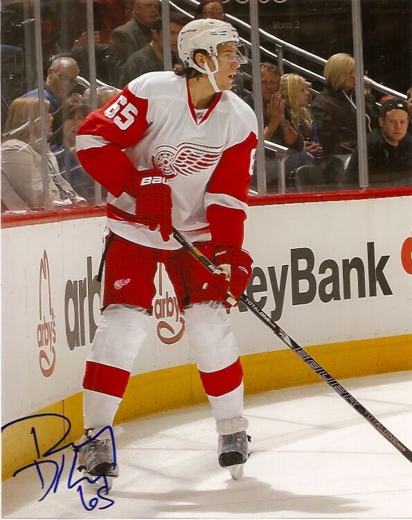 Detroit Red Wings Danny DeKeyser Signed Autographed 8x10 COA J